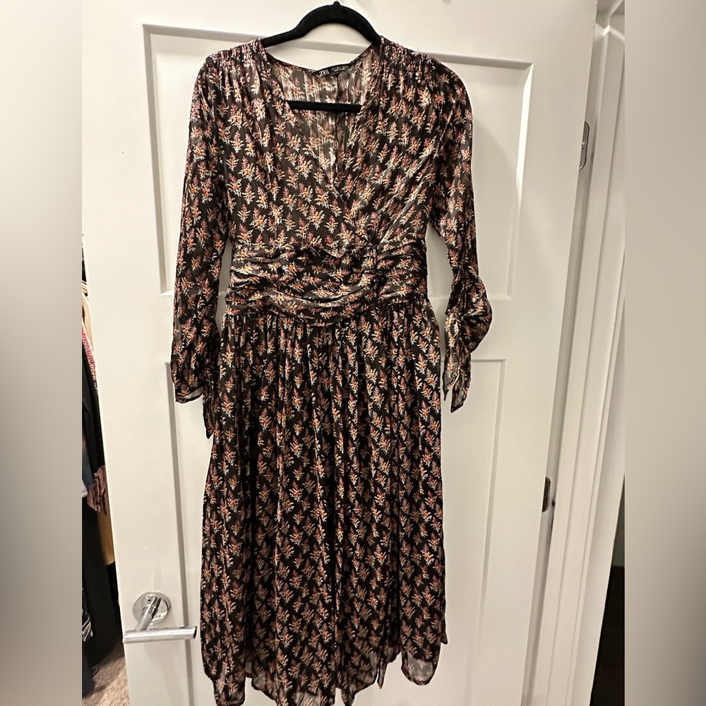 Zara Black and Pink Patterned Long Sleeve Dress